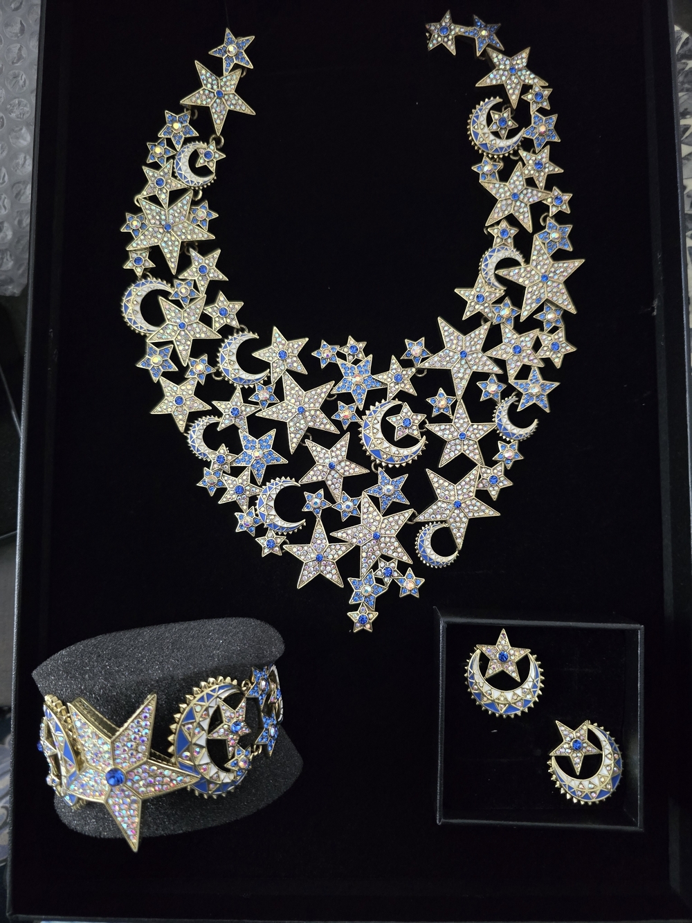 Pristine New Box Heidi Daus Celestial Splendor Blue Crystal Statement Jewelry Se